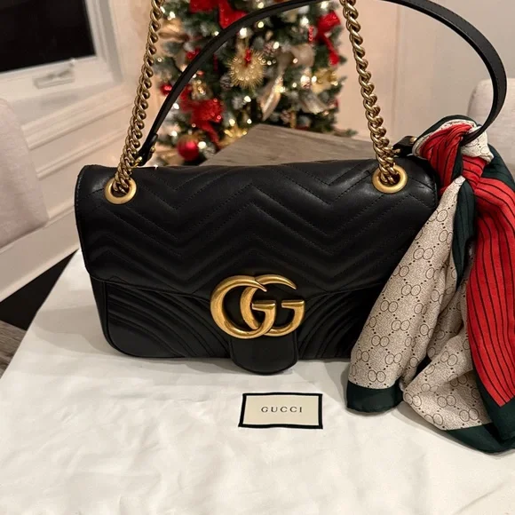 Gucci Black Quilted Marmont w/Gold Hardware - Picture 9 of 16